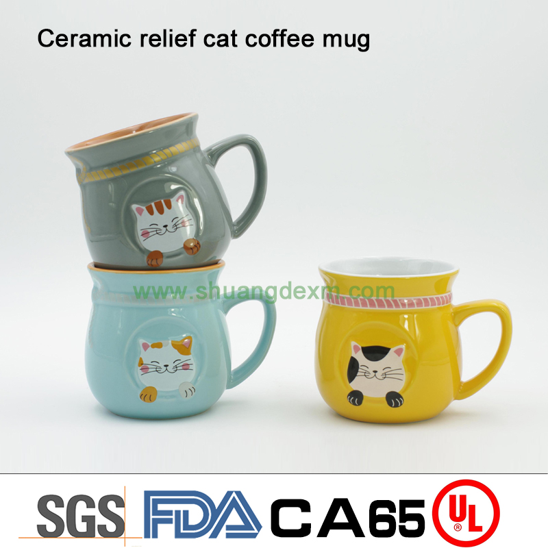 Ceramic relief cat coffee mug